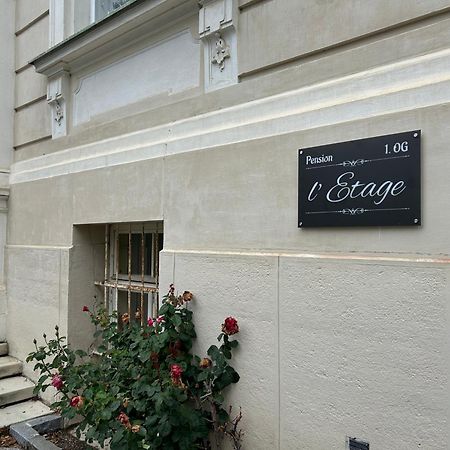Pension L'Etage Мелк Екстериор снимка