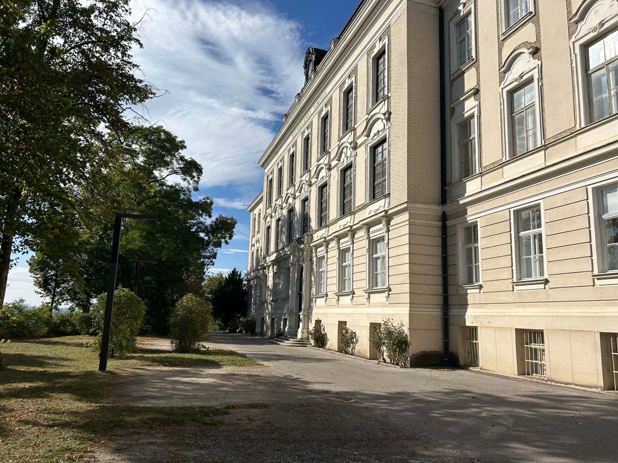 Pension L'Etage Мелк Екстериор снимка