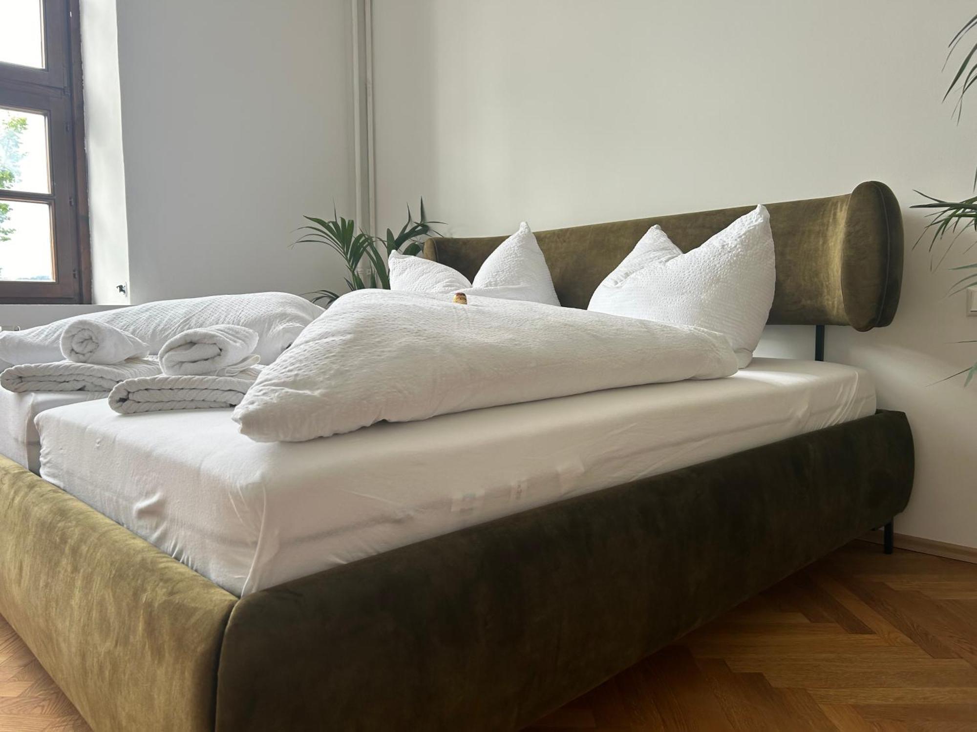 Pension L'Etage Мелк Екстериор снимка