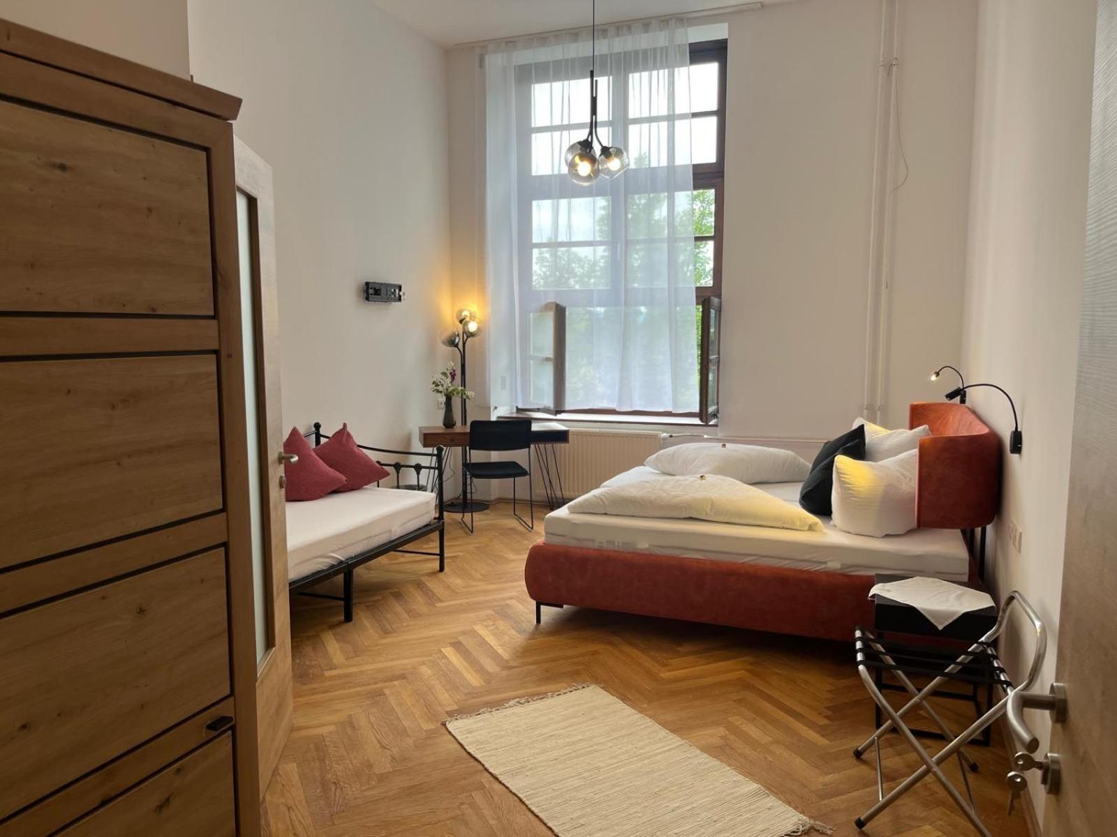 Pension L'Etage Мелк Екстериор снимка