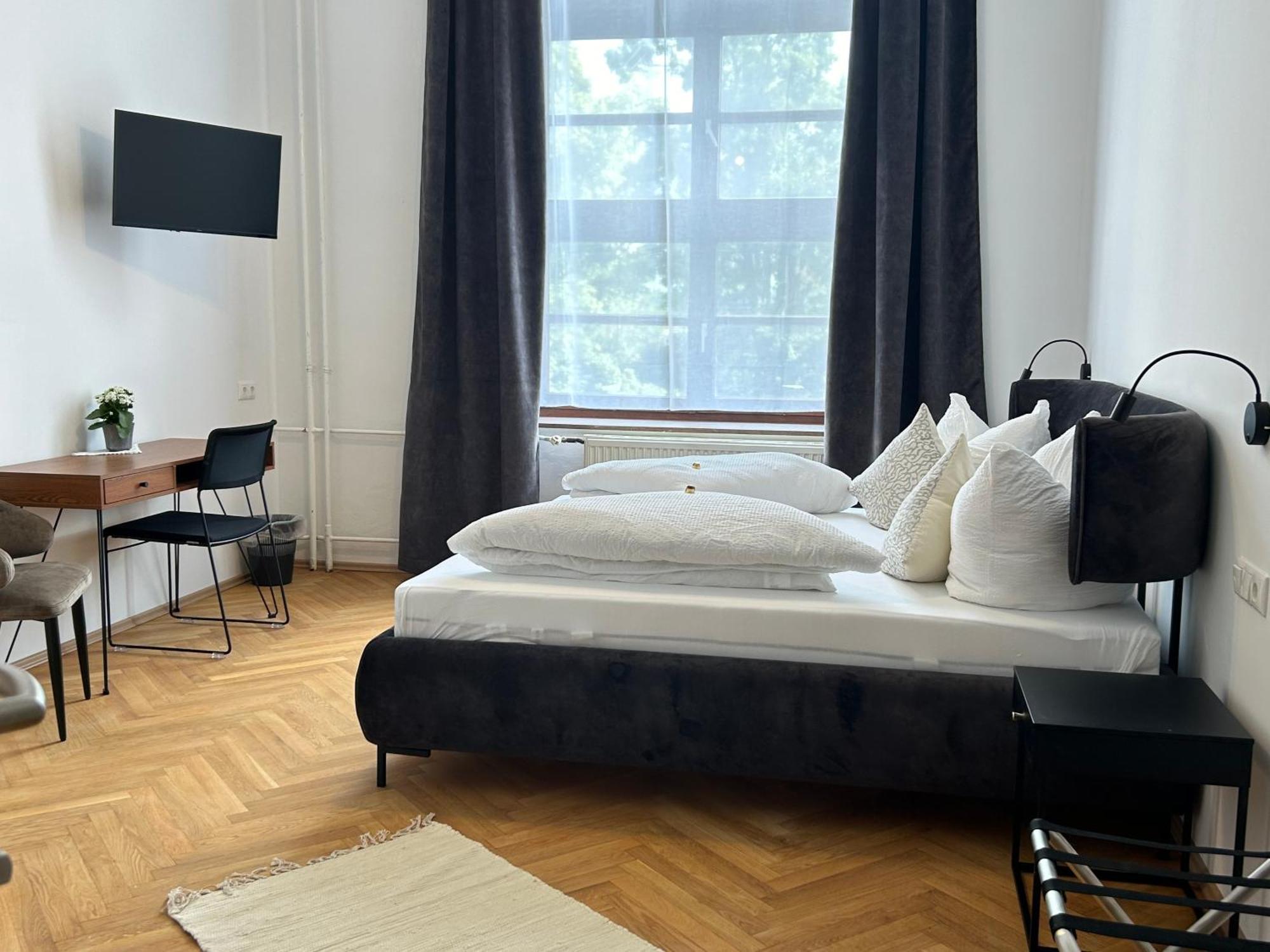 Pension L'Etage Мелк Екстериор снимка